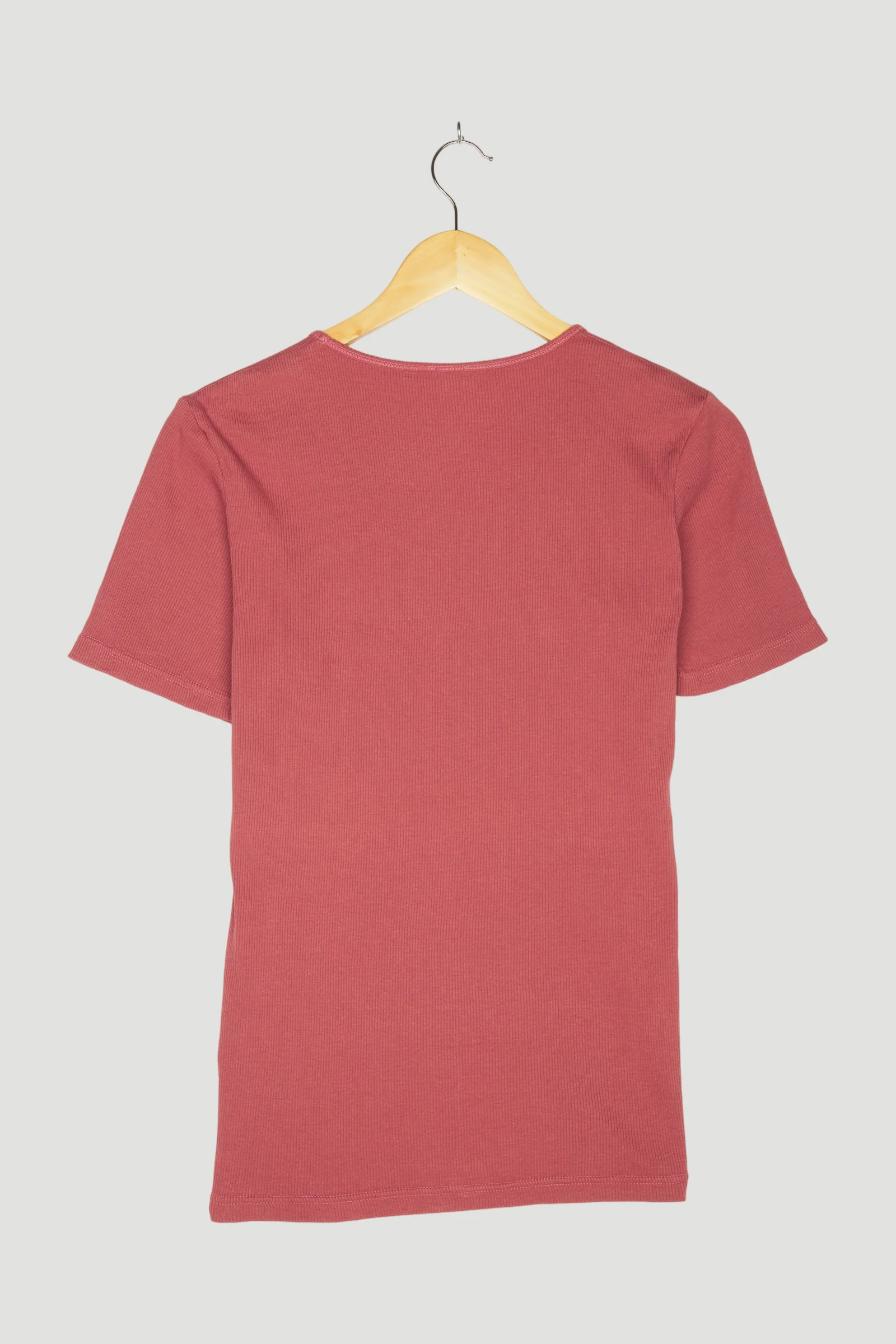 Secondhand Shirt - Image 2