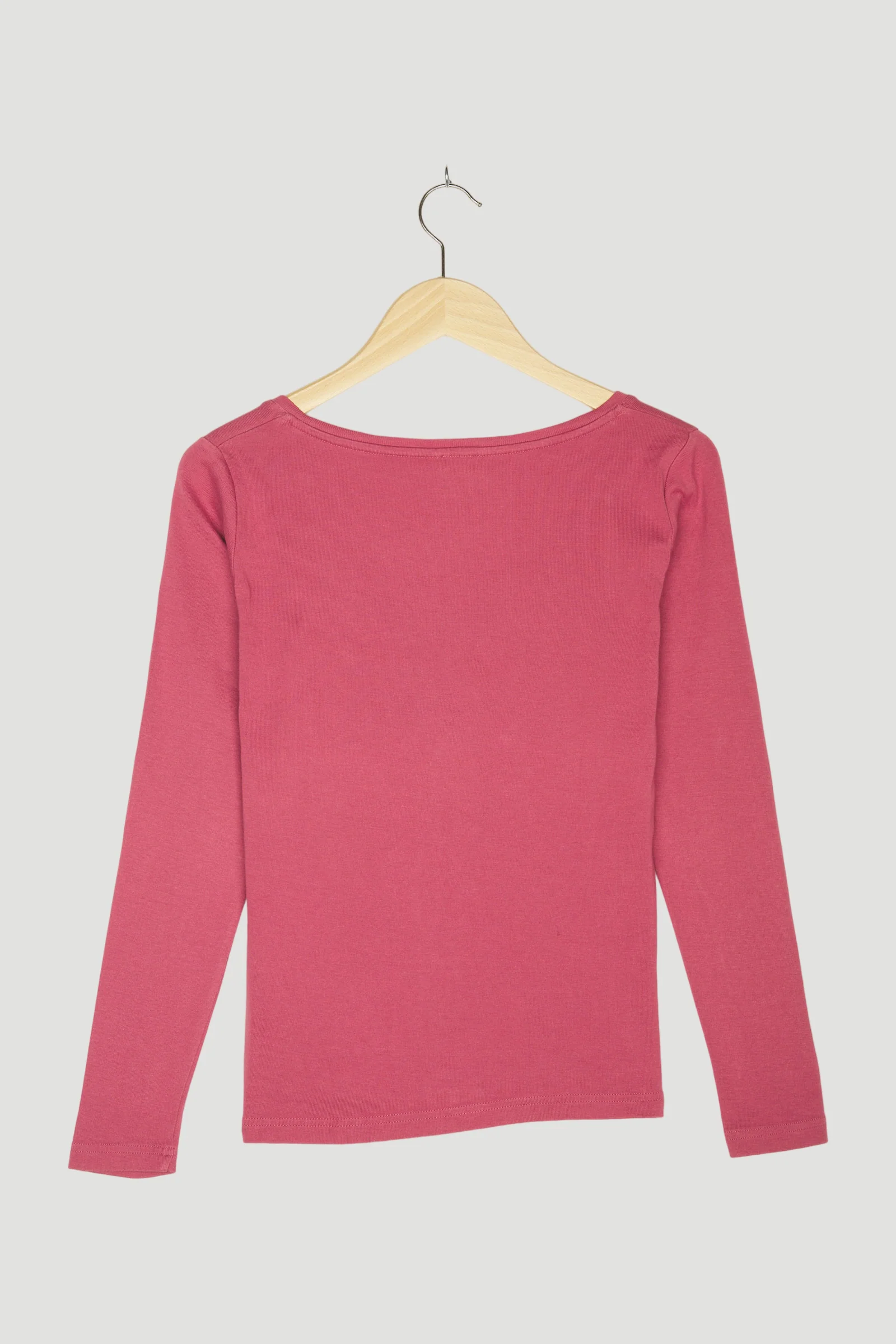 Secondhand Shirt - Image 2