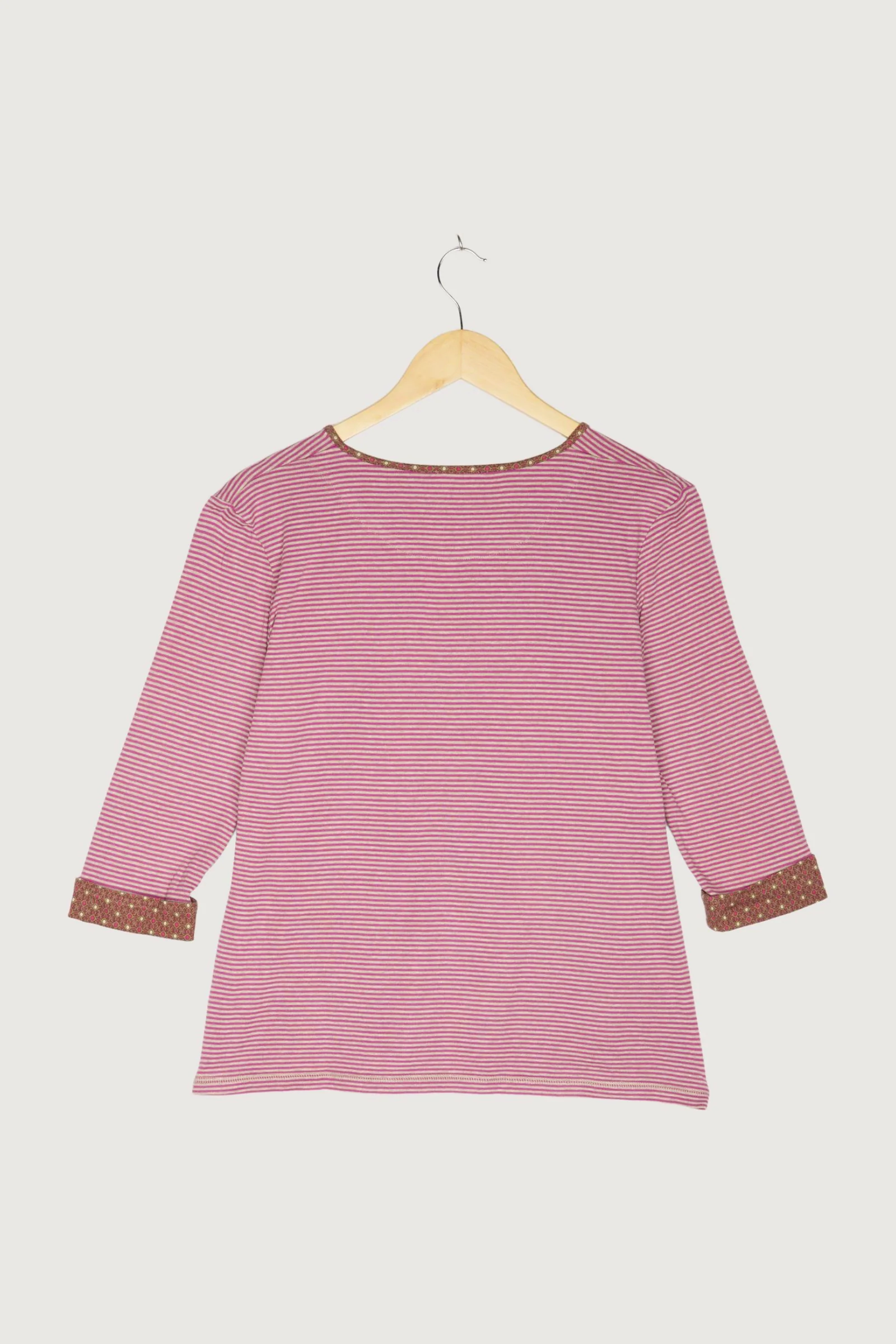 Secondhand Shirt - Image 2