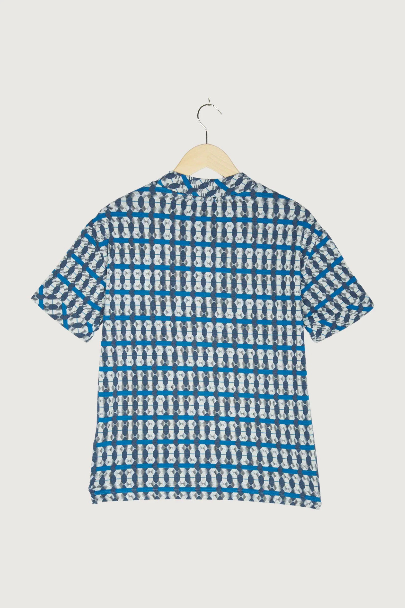 Secondhand Shirt - Image 2