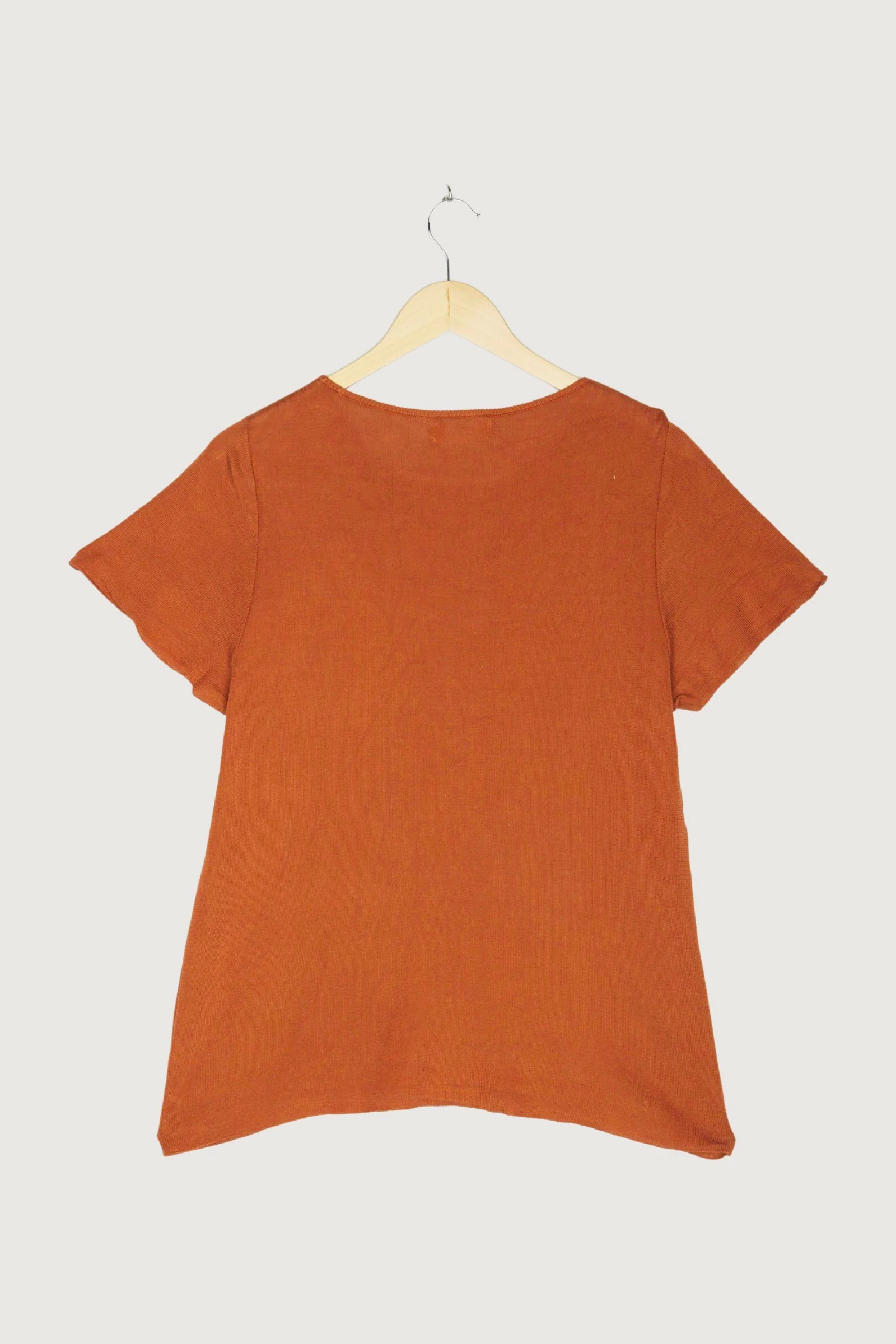 Secondhand Shirt - Image 2