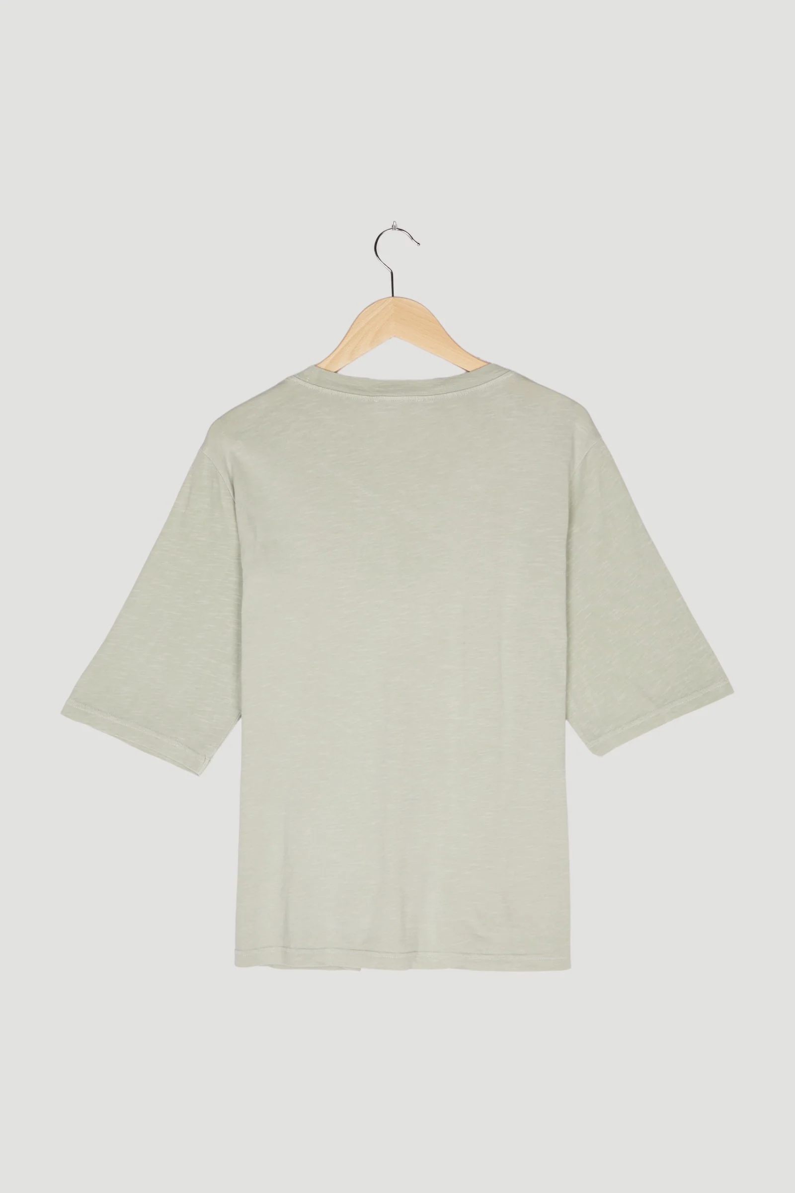 Secondhand Shirt mineralgefärbt aus reiner Bio-Baumwolle - Image 2