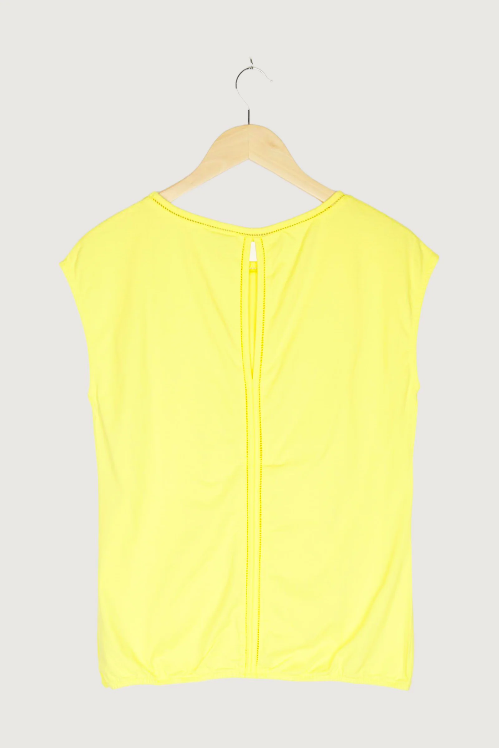 Secondhand Shirts - Image 2