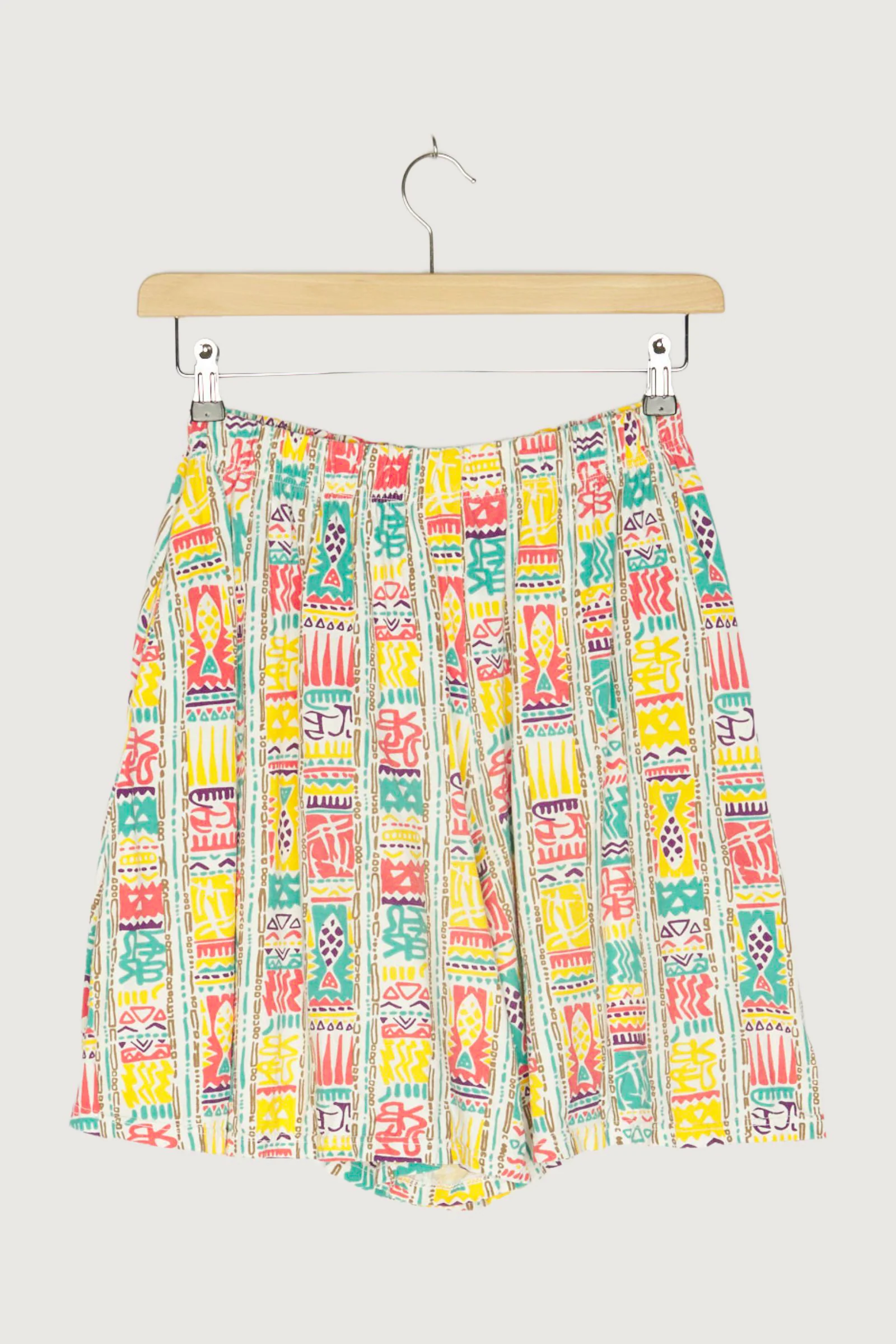 Secondhand Shorts - Image 2