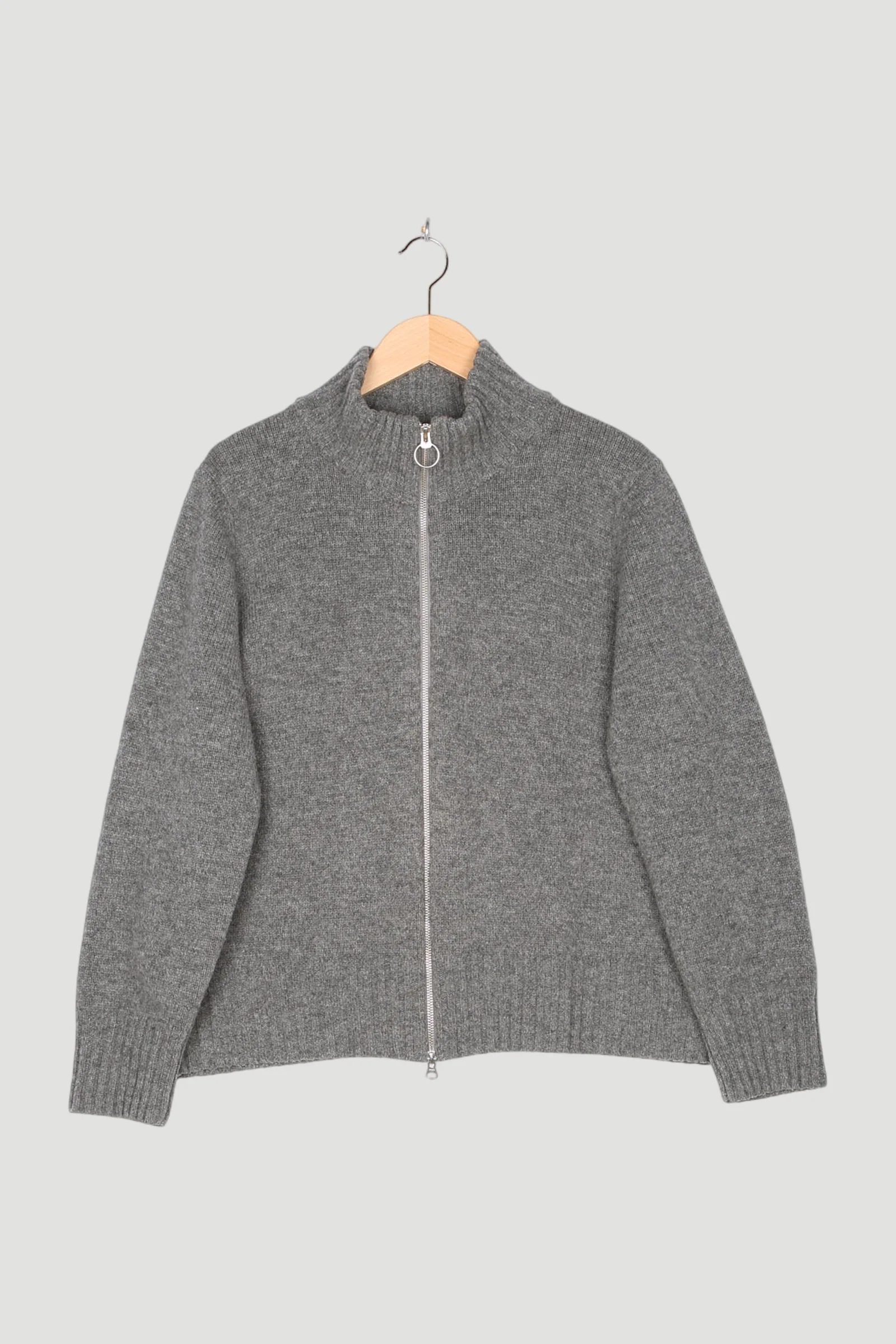Secondhand Strickjacke aus reiner Bio-Schurwolle