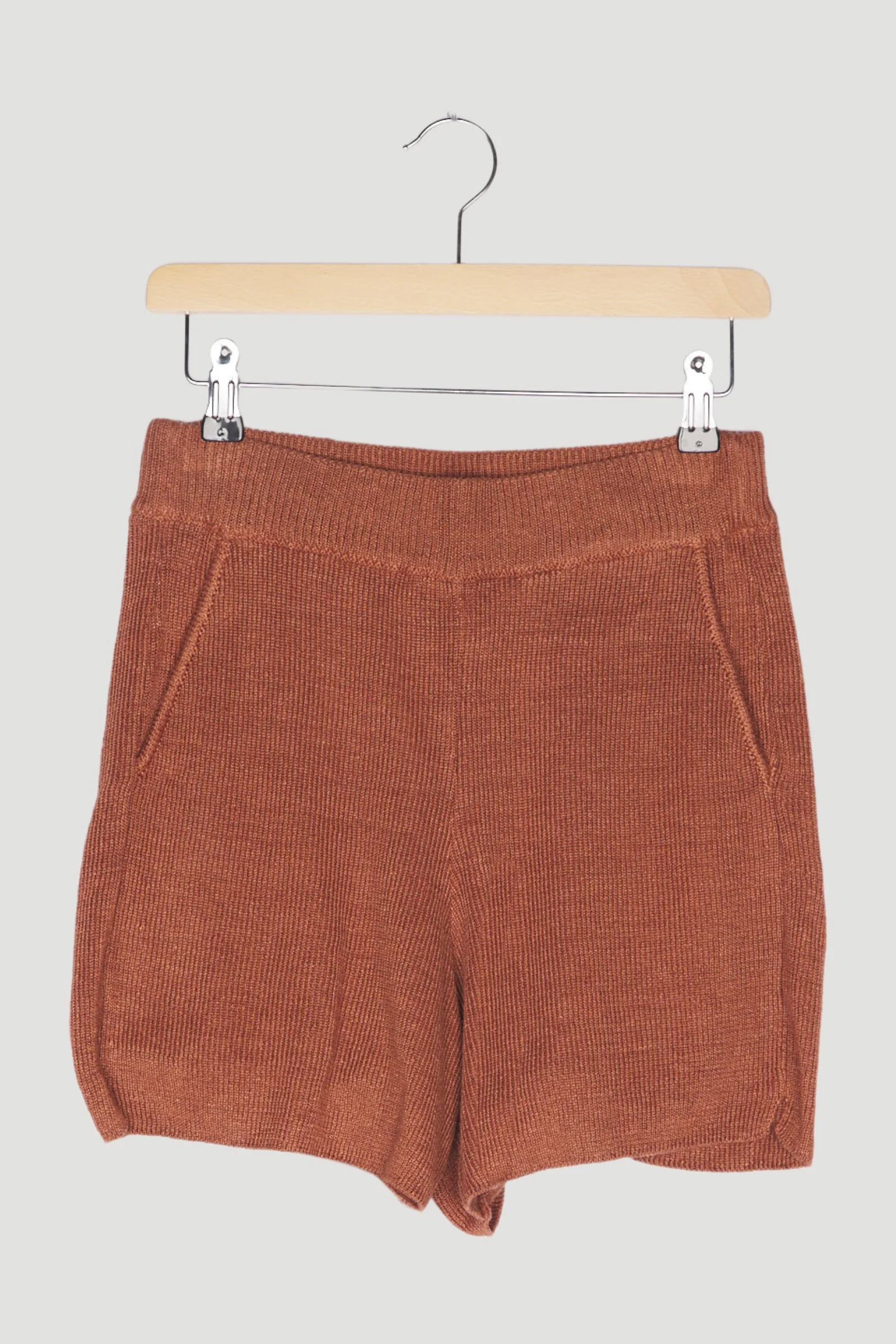 Secondhand Strickshorts aus reinem Bio-Leinen