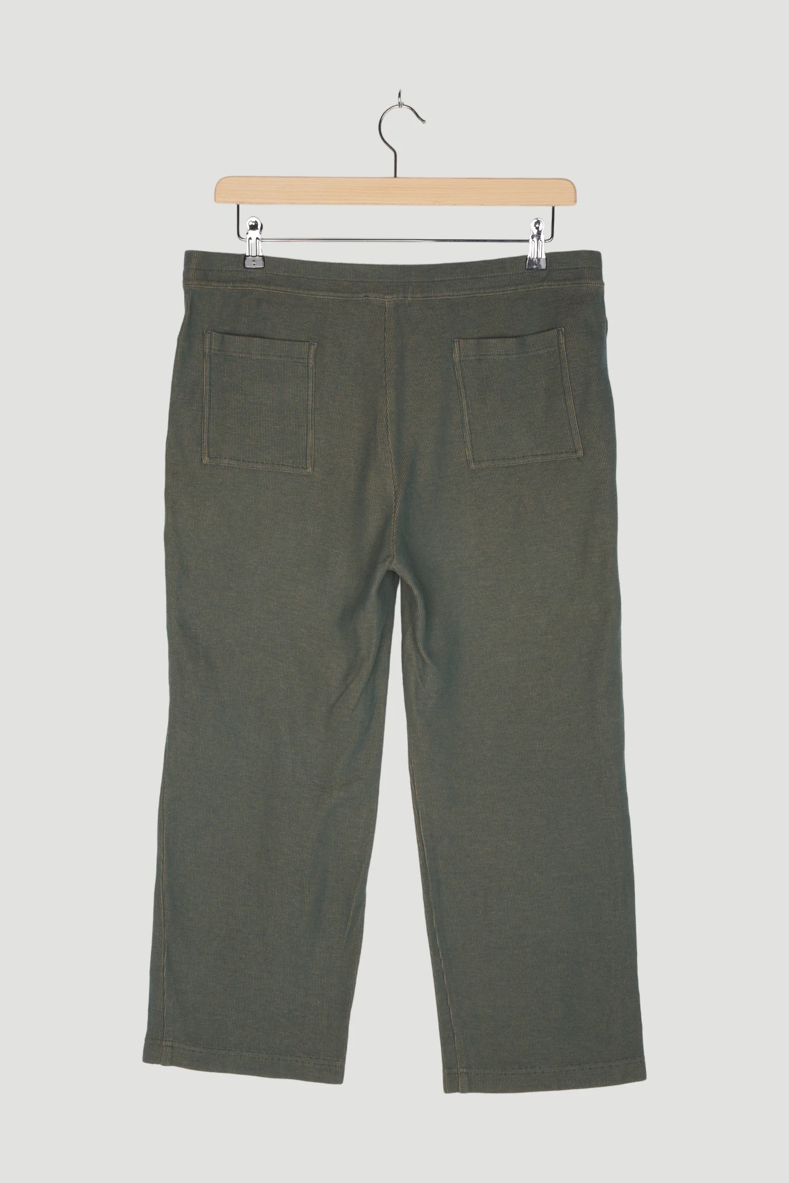 Secondhand Sweathose Cropped aus reiner Bio-Baumwolle - Image 2