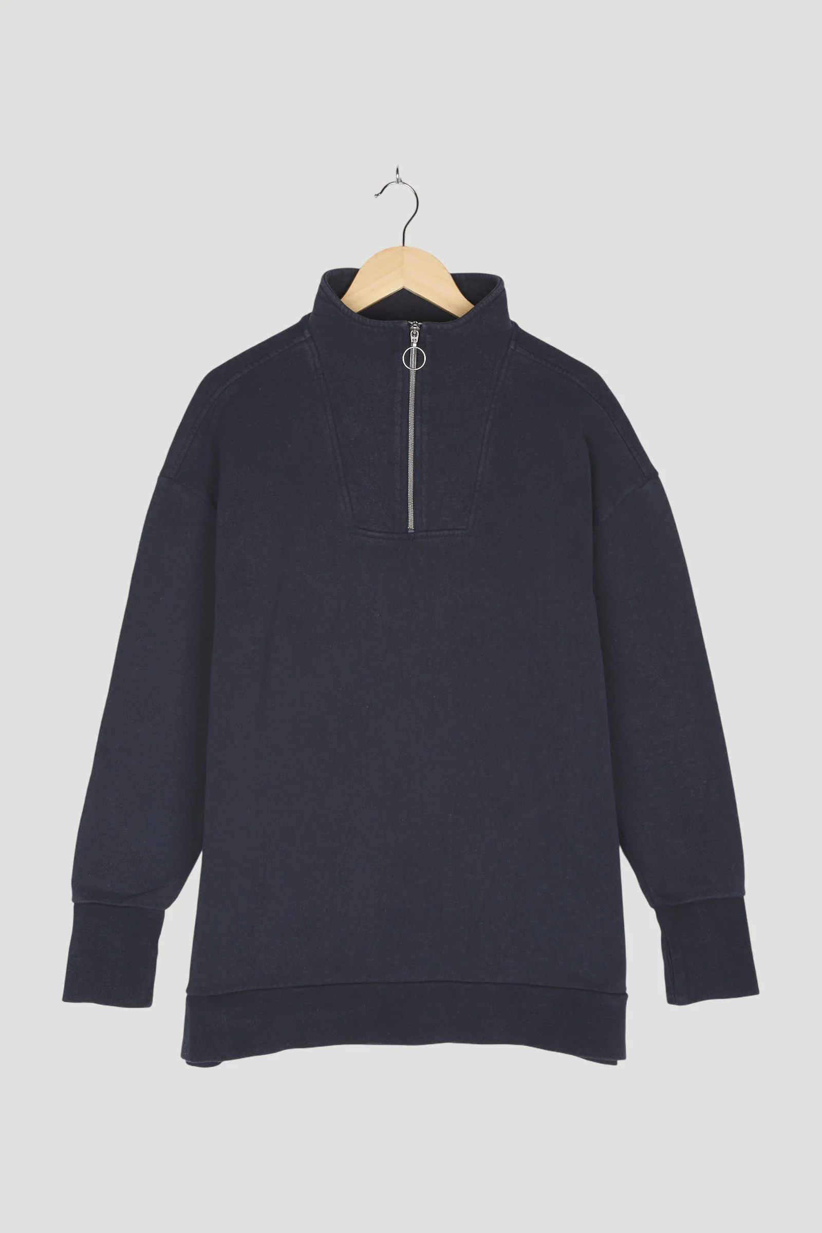 Secondhand Sweatshirt BetterRecycling aus reiner Bio-Baumwolle