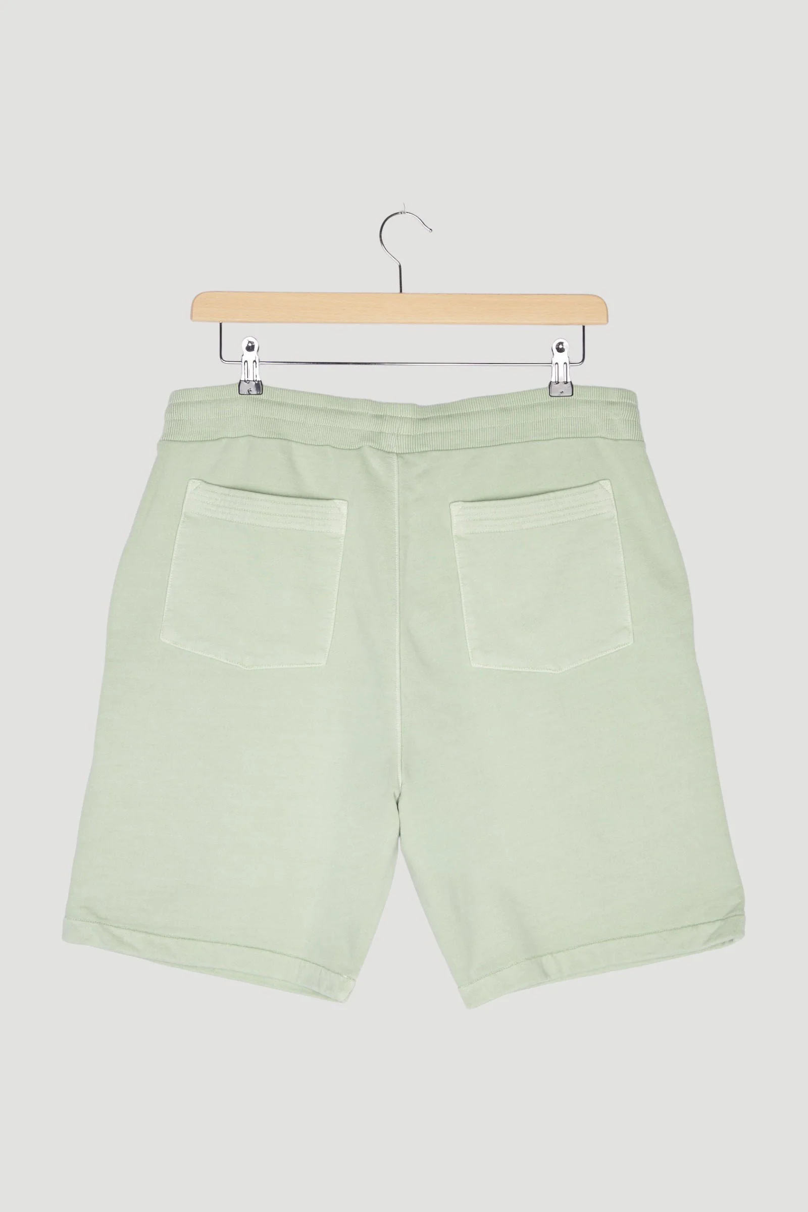 Secondhand Sweatshorts mineralgefärbt aus reiner Bio-Baumwolle - Image 5