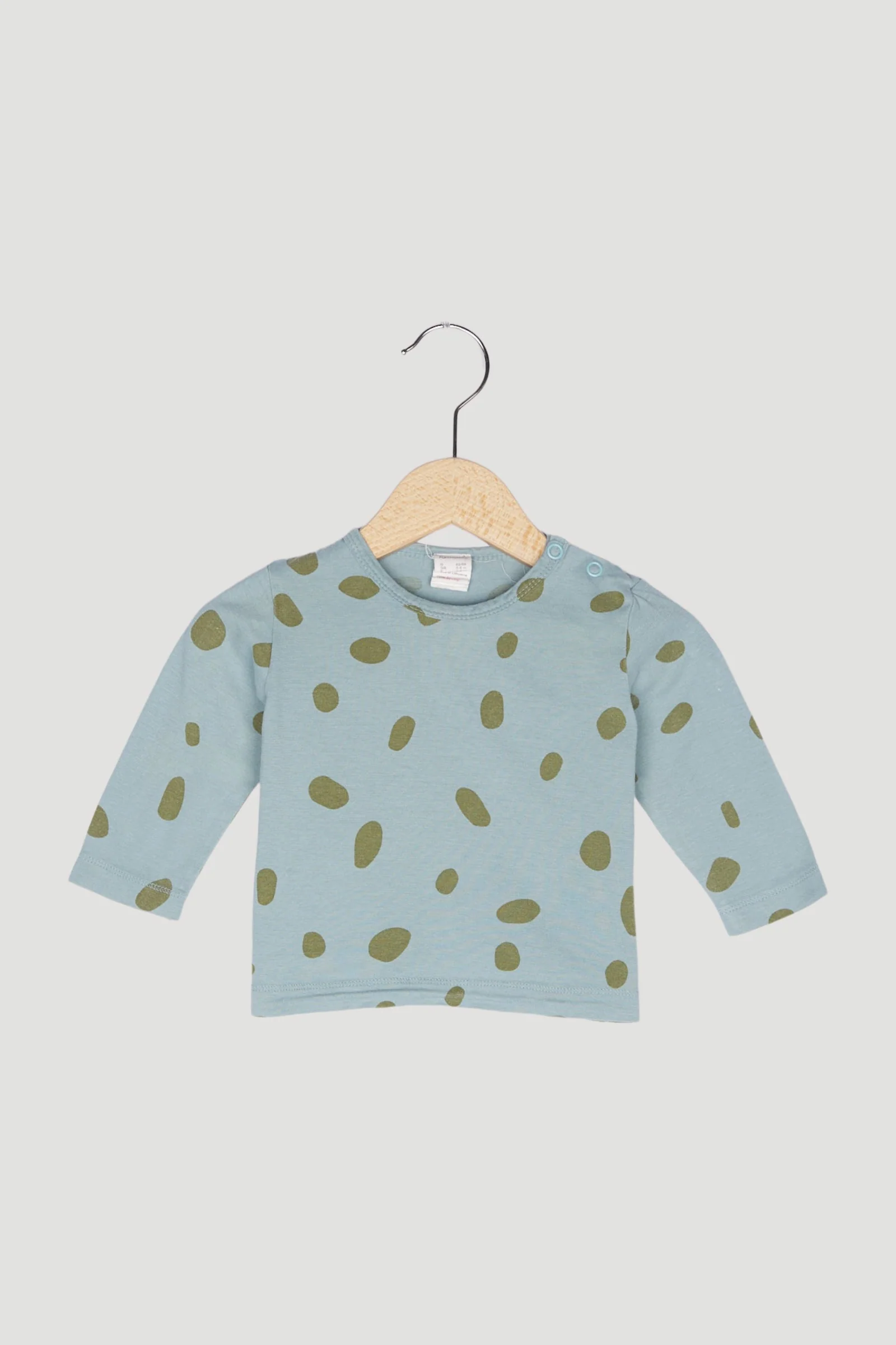 Secondhand Tupfen-Shirt aus reiner Bio-Baumwolle