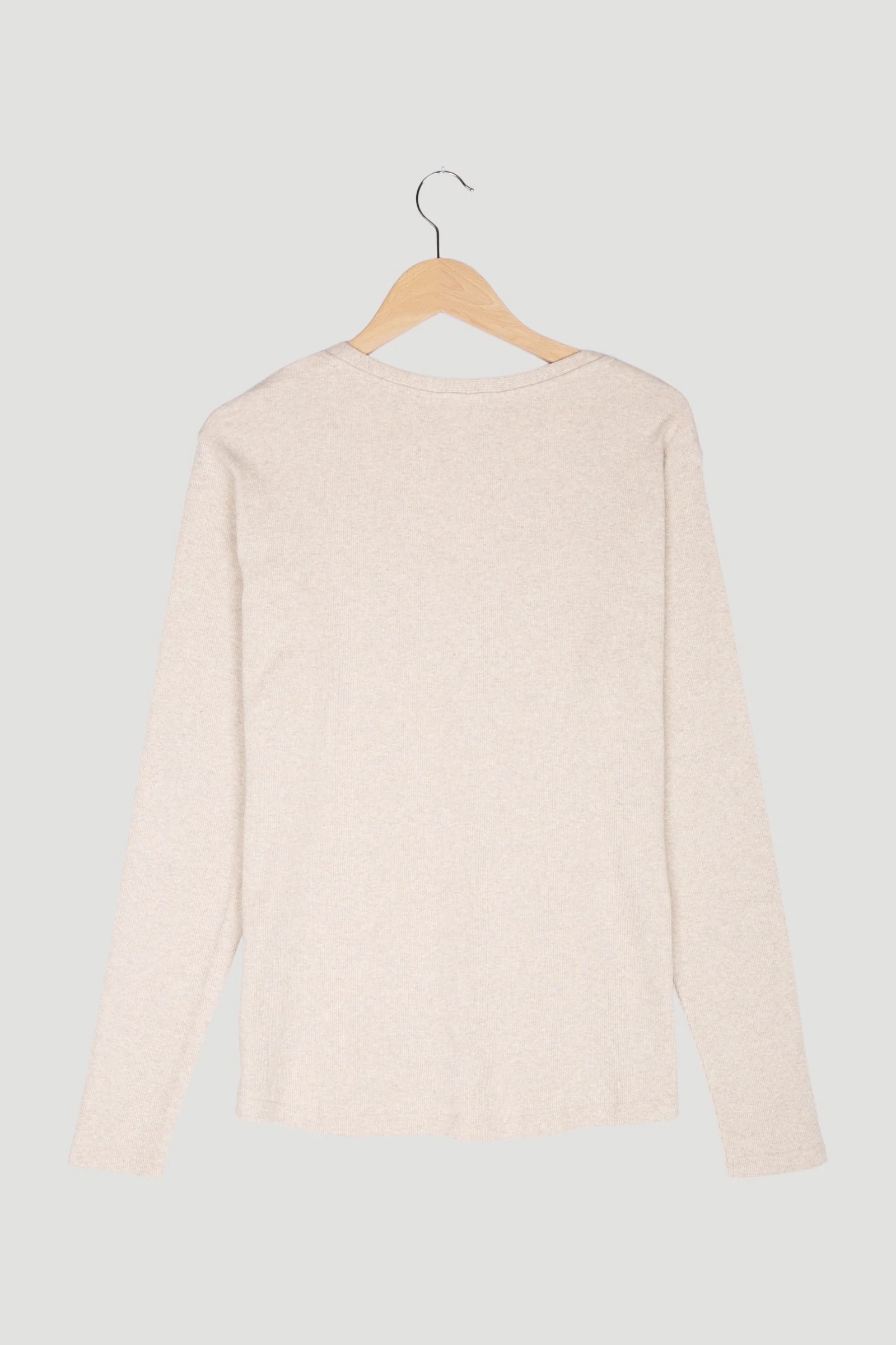 Secondhand V-Shirt aus reiner Bio-Baumwolle - Image 5