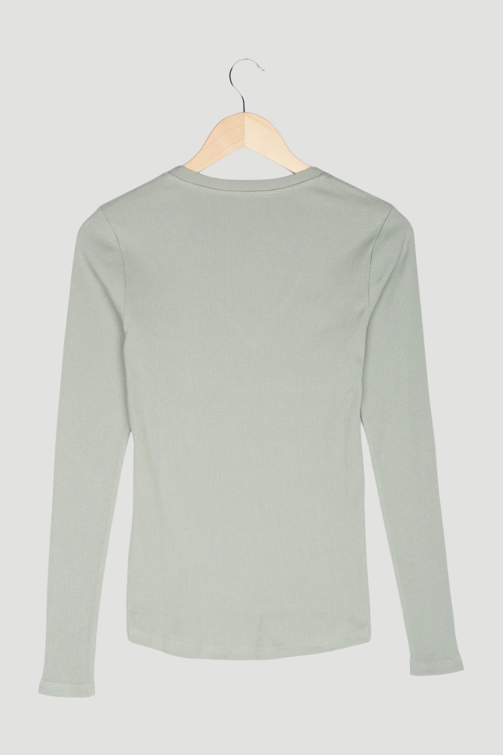 Secondhand V-Shirt aus reiner Bio-Baumwolle - Image 8