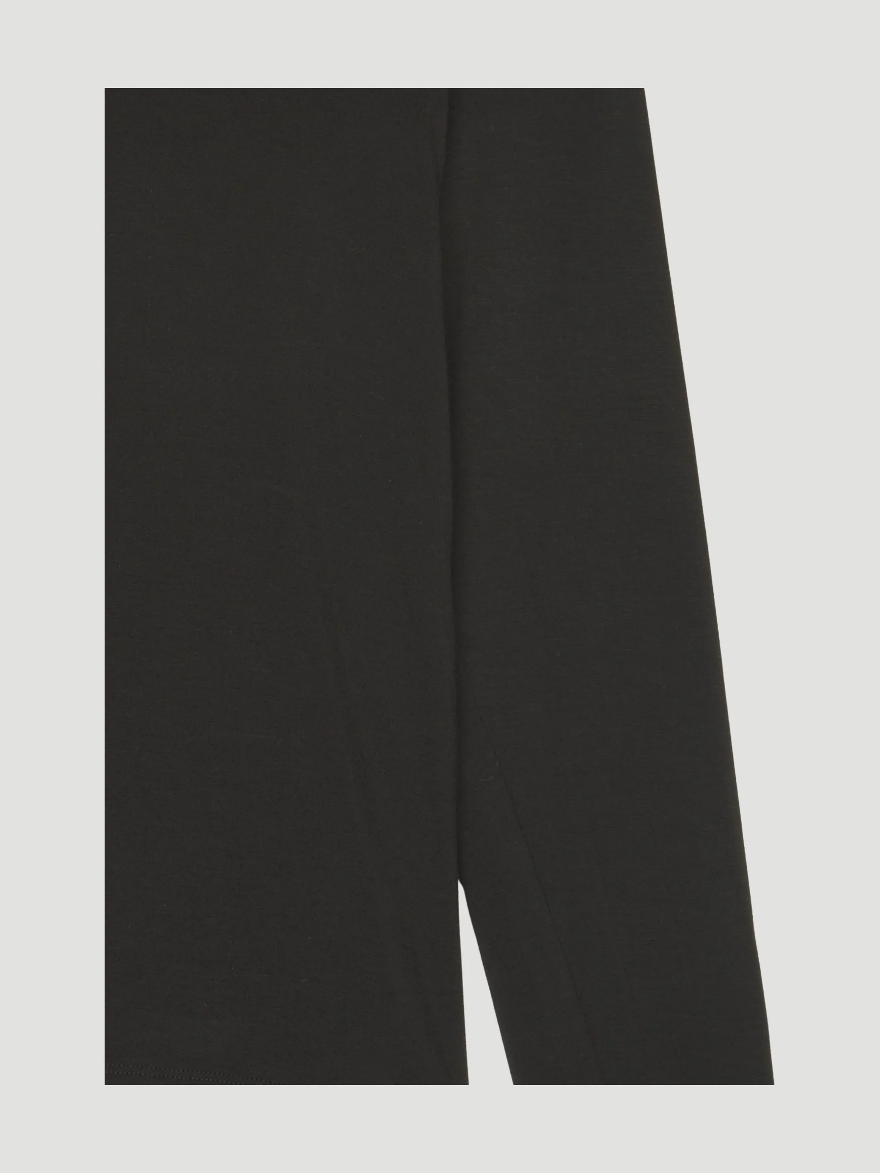 Secondhand V-Shirt aus TENCEL™Modal - Image 3